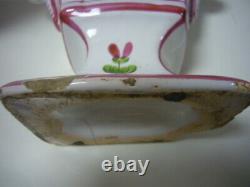 PAIRE DE TULIPIERS EN FAIENCE DES ISLETTES XIXème DECOR OEILLET