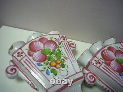 PAIRE DE TULIPIERS EN FAIENCE DES ISLETTES XIXème DECOR OEILLET