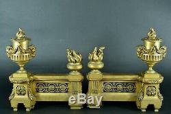 Paire de chenets Louis XVI tête de Beliers Pot à Feu Laurier Bronze doré ancien