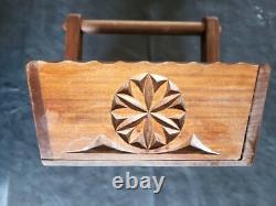 Panier en Bois Sculpté Art Populaire Abriès Queyras Hautes Alpes France 30 cm