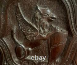 Panneau en bois Gothique sculpture 19e Griffon Chimère Medieval Moyen Age