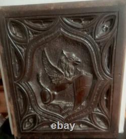 Panneau en bois Gothique sculpture 19e Griffon Chimère Medieval Moyen Age