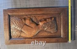 Panneau sculpté ancien en bois Bas-relief féminin de style Renaissance