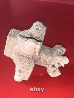 Petit chapiteau néo gothique architecture pierre reconstituée travail compagnon