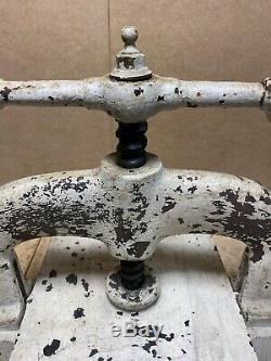 Presse a relier ANCIENNE Papeterie De La Bourse Royer Gérard DIJON FIN XIXEME