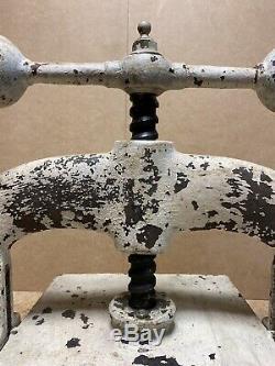 Presse a relier ANCIENNE Papeterie De La Bourse Royer Gérard DIJON FIN XIXEME