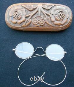 RARE ETUI A LUNETTES fin XVIII e DÉBUT XIX e BOIS SCULPTE ART POPULAIRE 13,5 cm