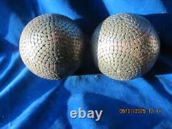 Rare Ancienne Paire De Boules De Petanques Lyonnaises Cloutees En Bronze
