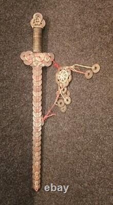 Rare Épée Votive Chine Du Sud Porte Bonheur Feng Shui Sapèques Monnaie Ancienne