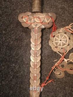 Rare Épée Votive Chine Du Sud Porte Bonheur Feng Shui Sapèques Monnaie Ancienne