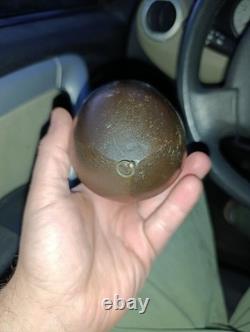 Rare Poire à Poudre en noix de Coco Sculptée du 19ème