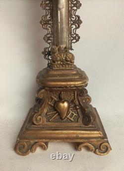 Rare ancien crucifix doré à la feuille d'or d'époque et style Louis-Philippe