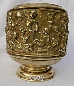 Rare cache pot cuivre repoussé la science et les arts putti style renaissance