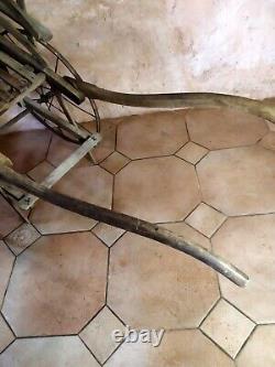 Rare charrette à bras enfant pousse-pousse en bois art populaire