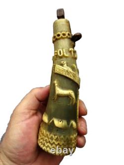 Rare corne à jus de tabac de berger art populaire