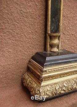 Rare et grand crucifix Napoléon III en bois laqué et stucs dorés à restaurer