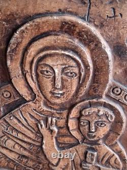 Relief en albatre De La Vierge À L'Enfant