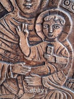 Relief en albatre De La Vierge À L'Enfant