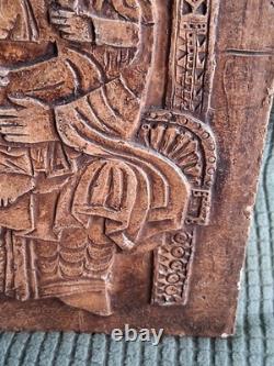 Relief en albatre De La Vierge À L'Enfant