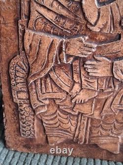 Relief en albatre De La Vierge À L'Enfant