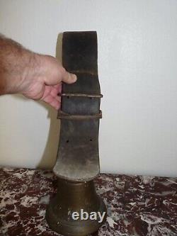 SONNAILLE CLOCHE EN BRONZE Nr. 24 AVEC SON ATTACHE EN CUIR 19ème