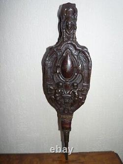 SUPERBE TRES RARE ANCIEN Soufflet de Cheminée en Bois Sculpté 18ème PUTTO