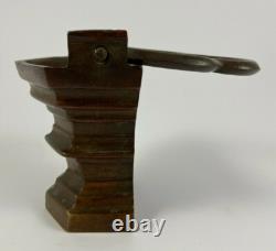 Seau A Eau Benite En Bronze XVI Eme France Pays Bas Gothique Chocolatee H2509