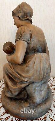 Statue paysanne et ses enfants, Art Nouveau, de Calendi