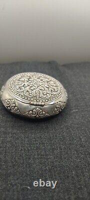 Superbe Boîte à tabac Indienne en argent Années 1900 24g