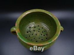 Superbe Passoire En Terre Vernissée Ancienne Savoie Art Populaire Vers 1860-1880