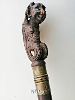 Superbe ancienne canne en acajou joli pommeau sculpté décor de faune 19éme