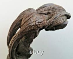 Superbe ancienne canne en acajou joli pommeau sculpté décor de faune 19éme