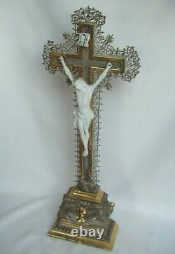 Superbe crucifix à dorure mixte (or et argent) Epoque Napoléon III