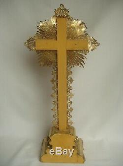 Superbe crucifix doré à la feuille d'or Epoque Louis-Philippe