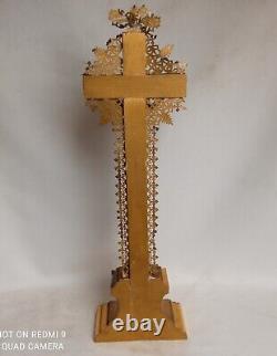 Superbe crucifix doré à la feuille d'or fin XIXe siècle