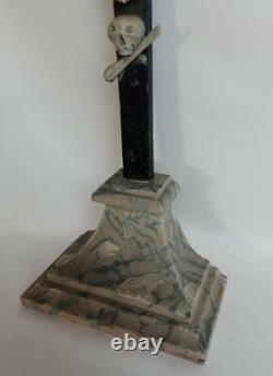 Superbe et rare grand crucifix en bois sculpté fin XVIII / début XIX S. 77 cm