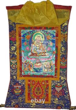 THANKA art bouddhiste du Tibet représente GURU RIMPOCHE dimension 68 sur 118 cm