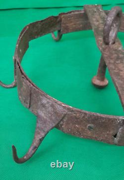 TRÈS ANCIENNE COURONNE D'OFFICE XVIII XIX e FER FORGÉ cuisine, boucherie