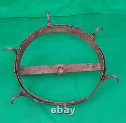 TRÈS ANCIENNE COURONNE D'OFFICE XVIII XIX e FER FORGÉ cuisine, boucherie