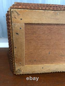 Tramp Art Coffret A Couture Ou A Bijoux En Bois Sculpté, Art Populaire