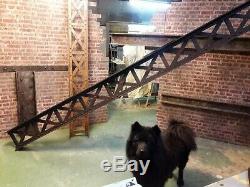 Tres grosse poutre style eiffel en bois décoration industrielle