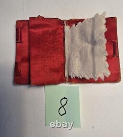 Un carnet de note souvenirs + 2 trousses en nacre pour couturières LOT 8