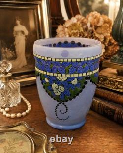 Vase De Leune Paris Art Déco verre bleu givré émaillé fleurs